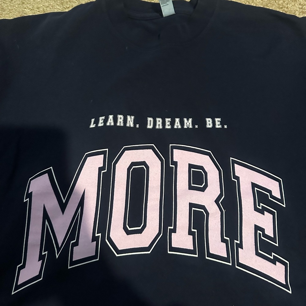 Alphalete Navy and Pink Graphic t shirt